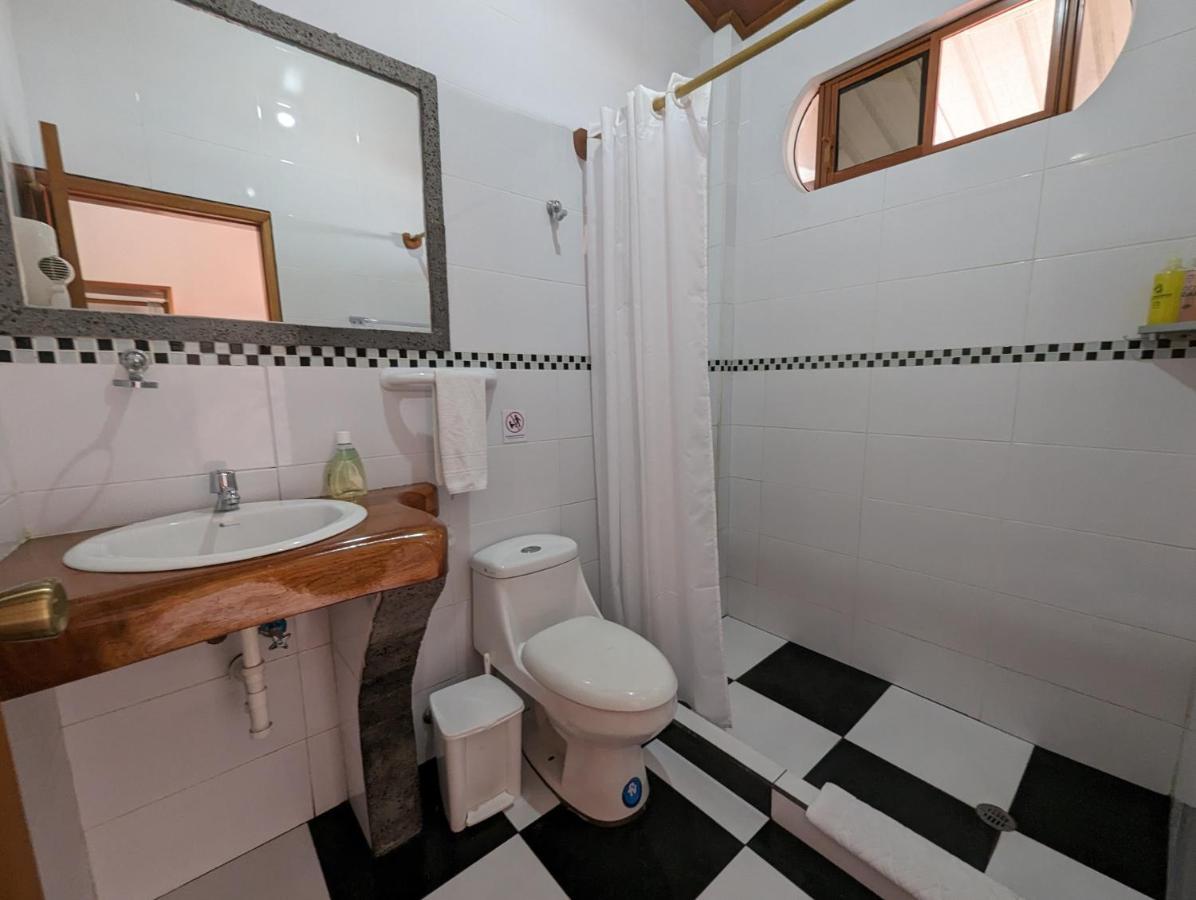Lava House Hostal Puerto Ayora  Luaran gambar